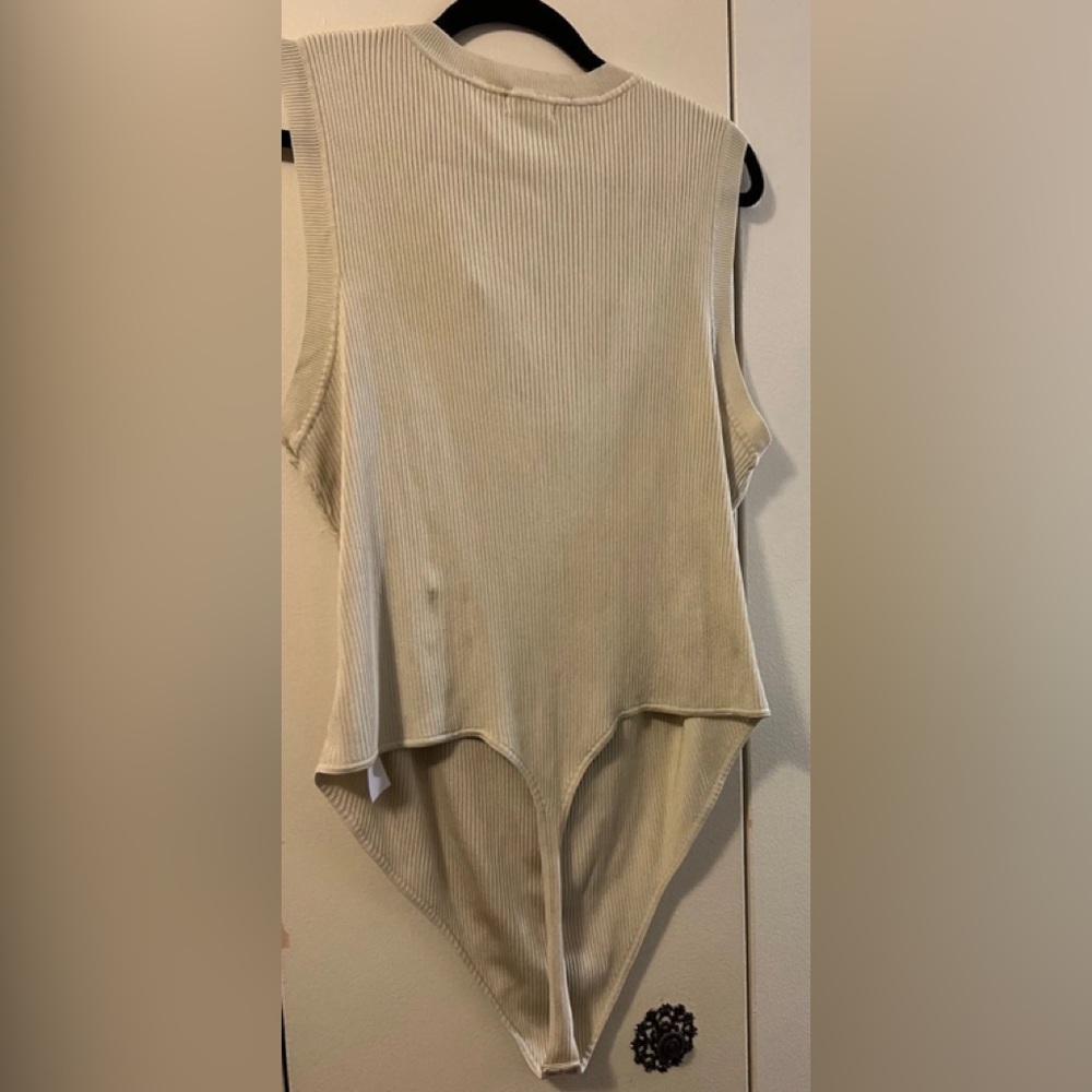 GOOD AMERICAN BODYSUIT (7) 4XL - Picture 3 of 5